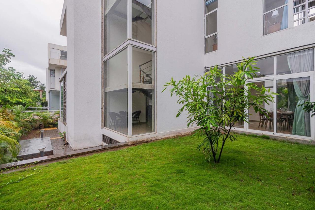 Sierra Skies By Stayvista - A Mountain-View Villa Featuring A Rooftop Swimming Pool, Jacuzzi, Turf, And A Gym For An Elevated Stay Lonavala Eksteriør billede